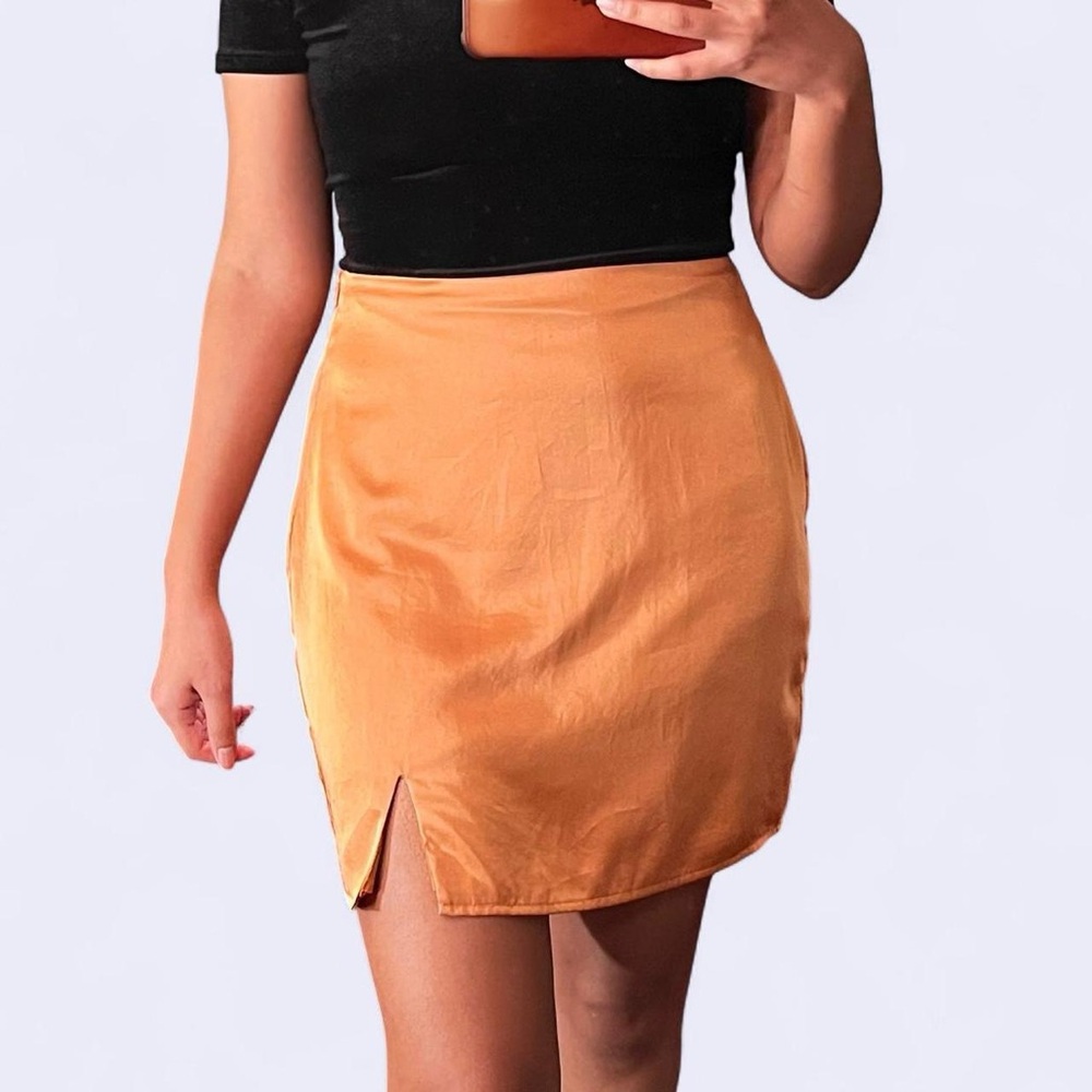 Le Lis Orange Pencil Skirt